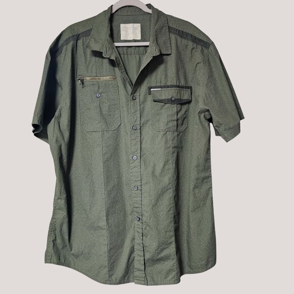 Marc Ecko Mens Green Short Sleeve Button-Up Shirt With Dual Front Pockets Size M - Picture 1 of 10